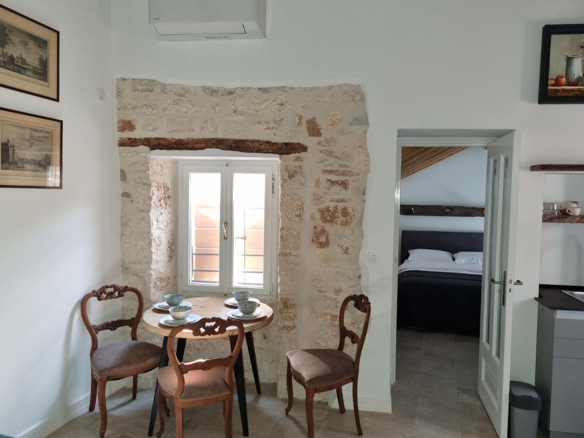 Apartmani Ulika Bale Exterior photo